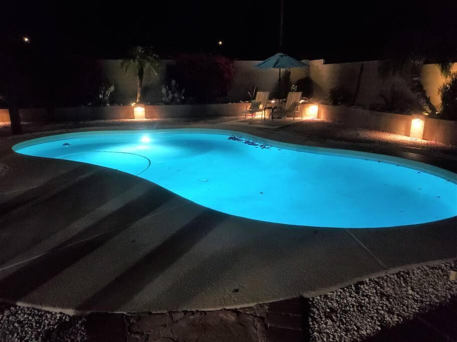 Cozy Home With Pool, Fire Table, Bbq, Rv Parking ميسا، أريزونا المظهر الخارجي الصورة